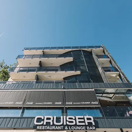 Hotel Cruiser Luxury-2